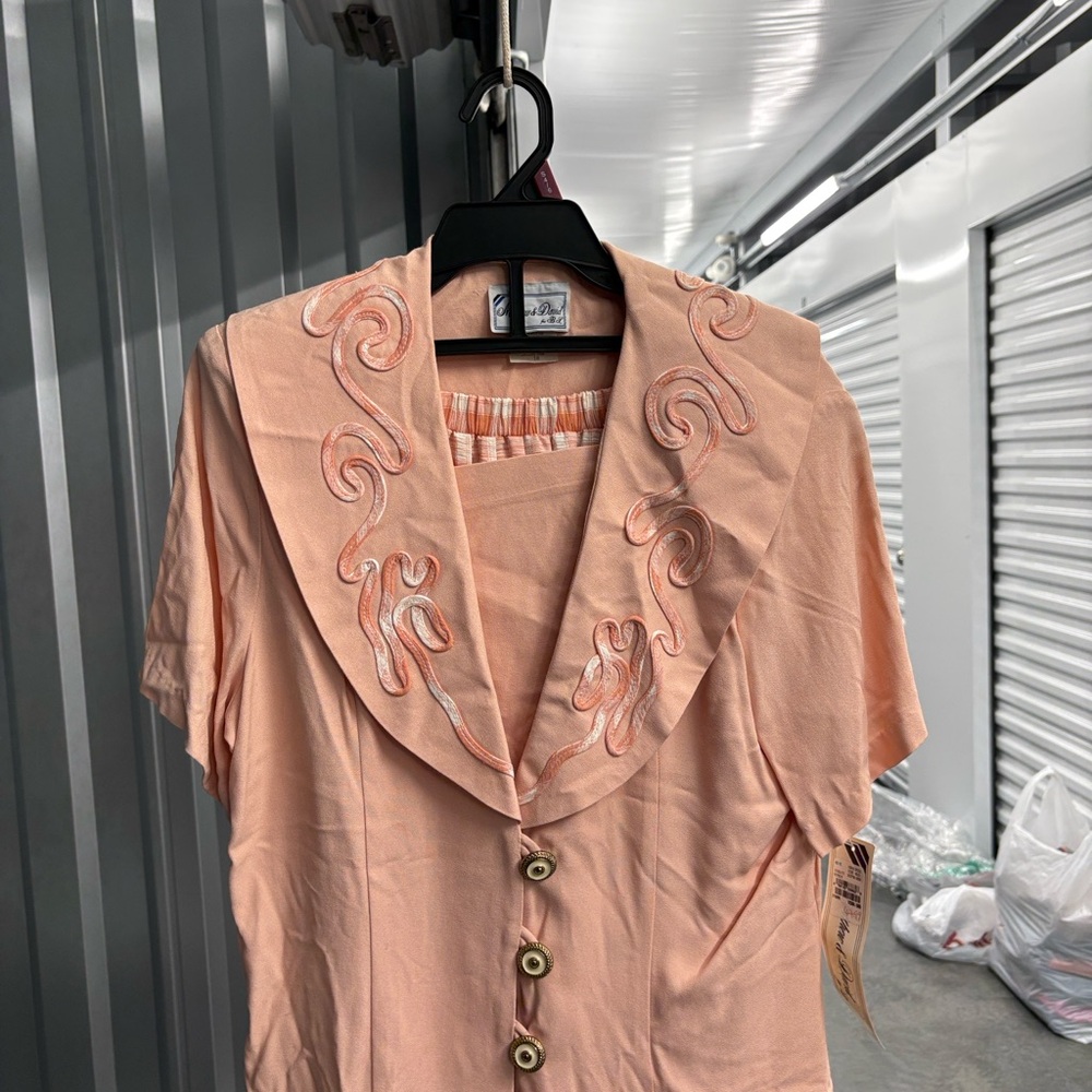NWT Matthew & David Chic Peach Embroidered Blouse & Plaid Pleated Skirt Set 18 - Picture 4 of 16